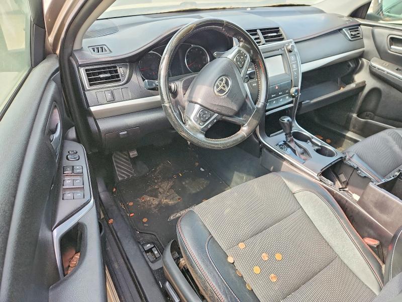 2016 Toyota Camry se