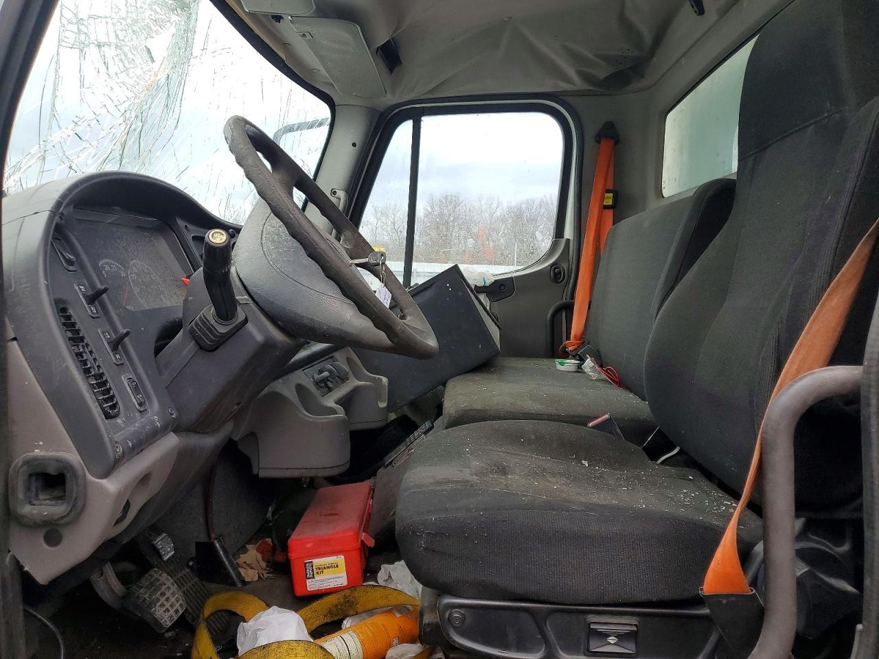 2018 Freigliner 2018 Freightliner BOX Truck