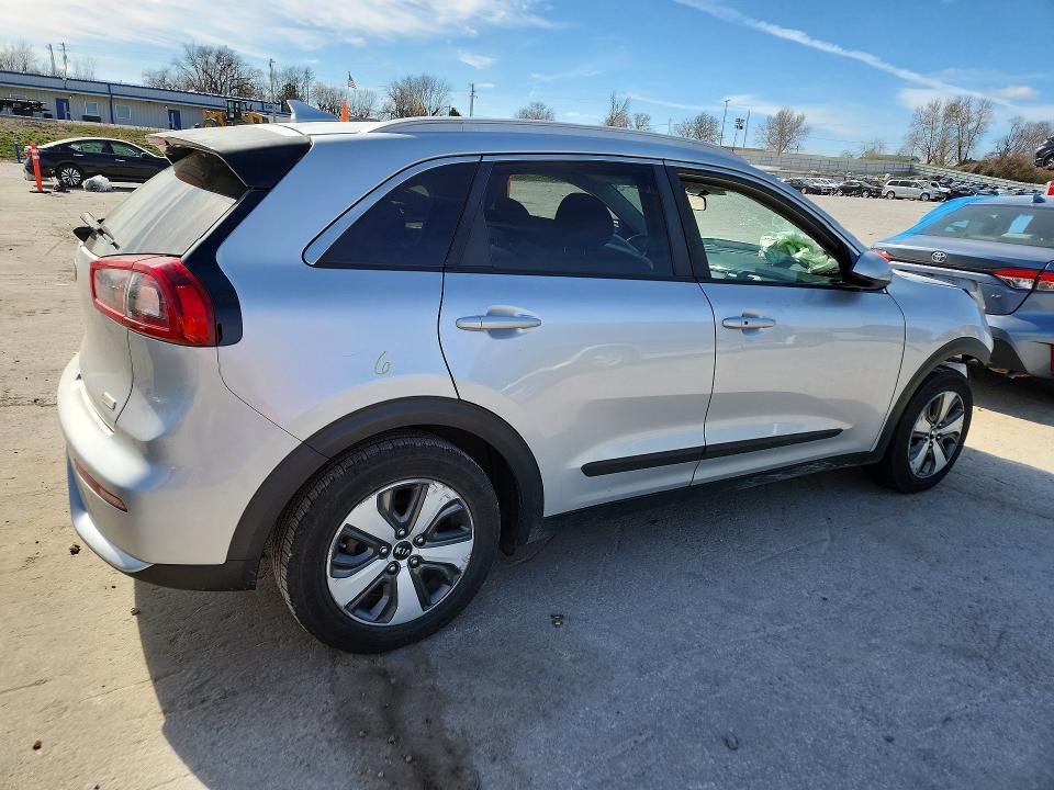 2018 KIA Niro lx
