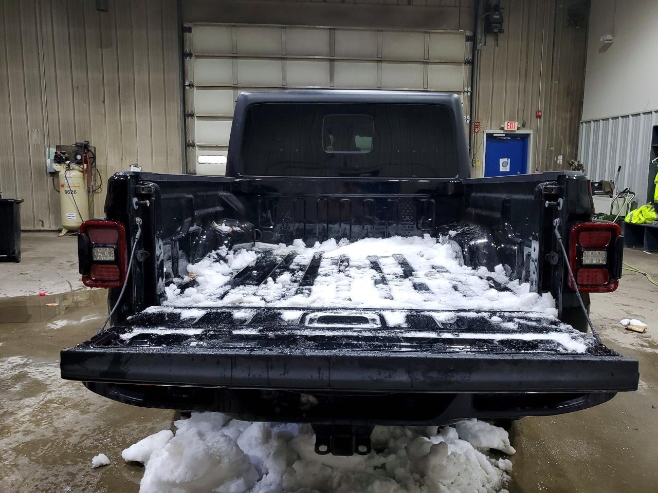 2024 Jeep Gladiator Sport