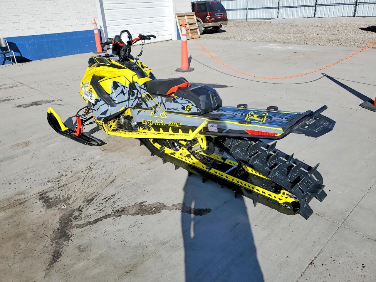 2020 Skidoo Summit X Expert