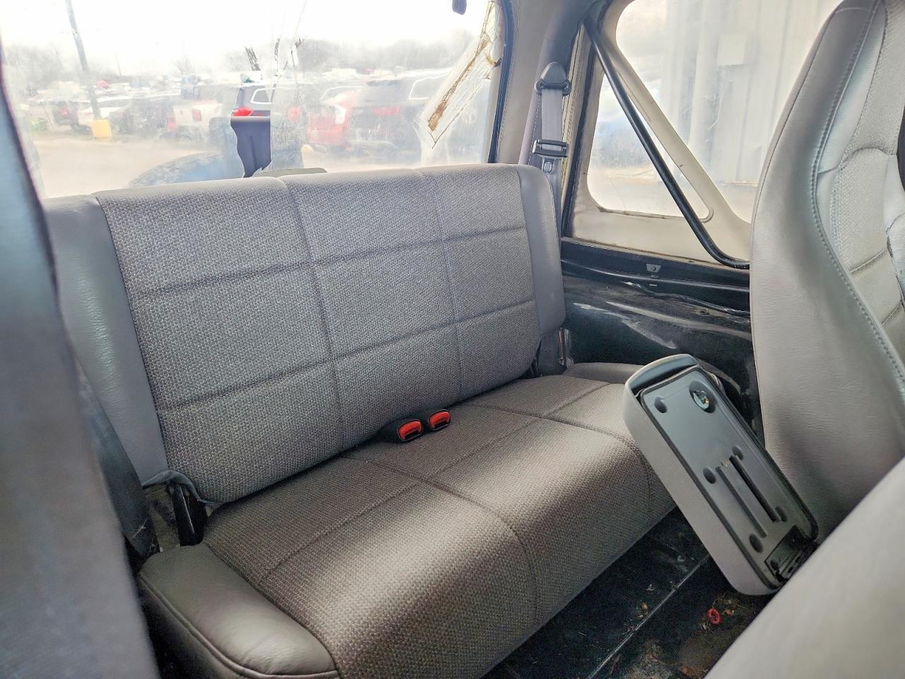 1997 Jeep Wrangler / tj Sport