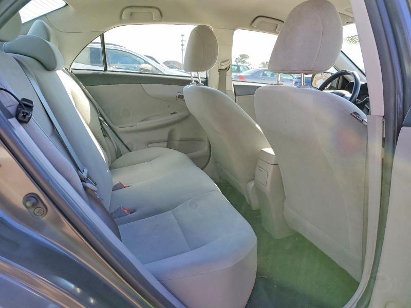 2013 Toyota Corolla l