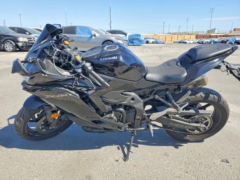 2024 Kawasaki ZX400 P