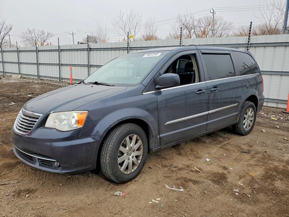 2013 Chrysler Town & Country Touring