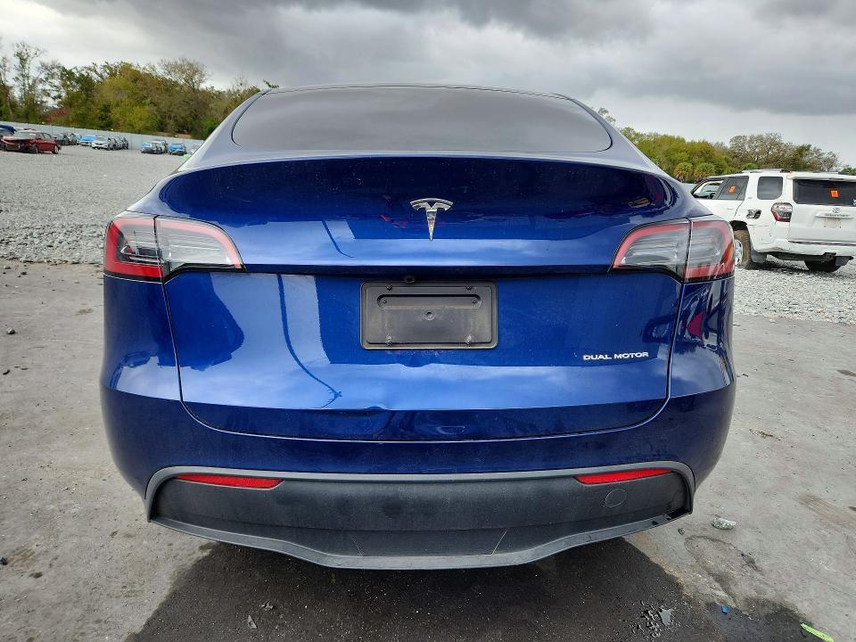 2025 Tesla Model y