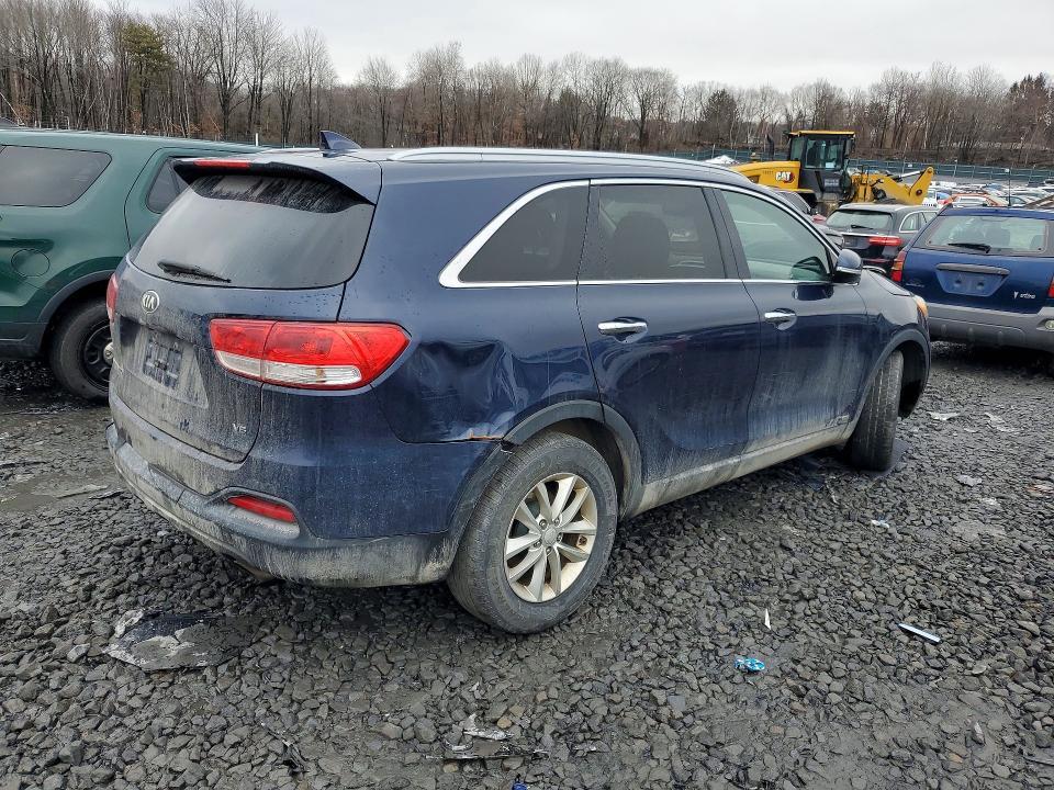 2016 KIA Sorento lx V6
