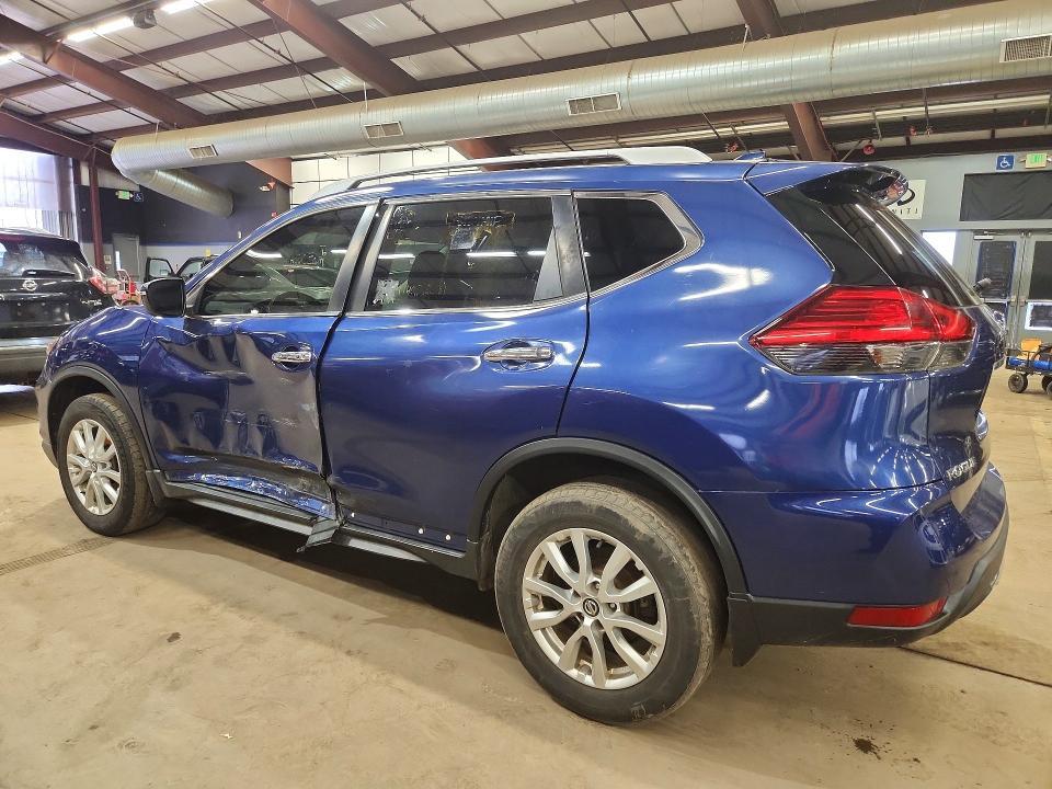 2017 Nissan Rogue sv