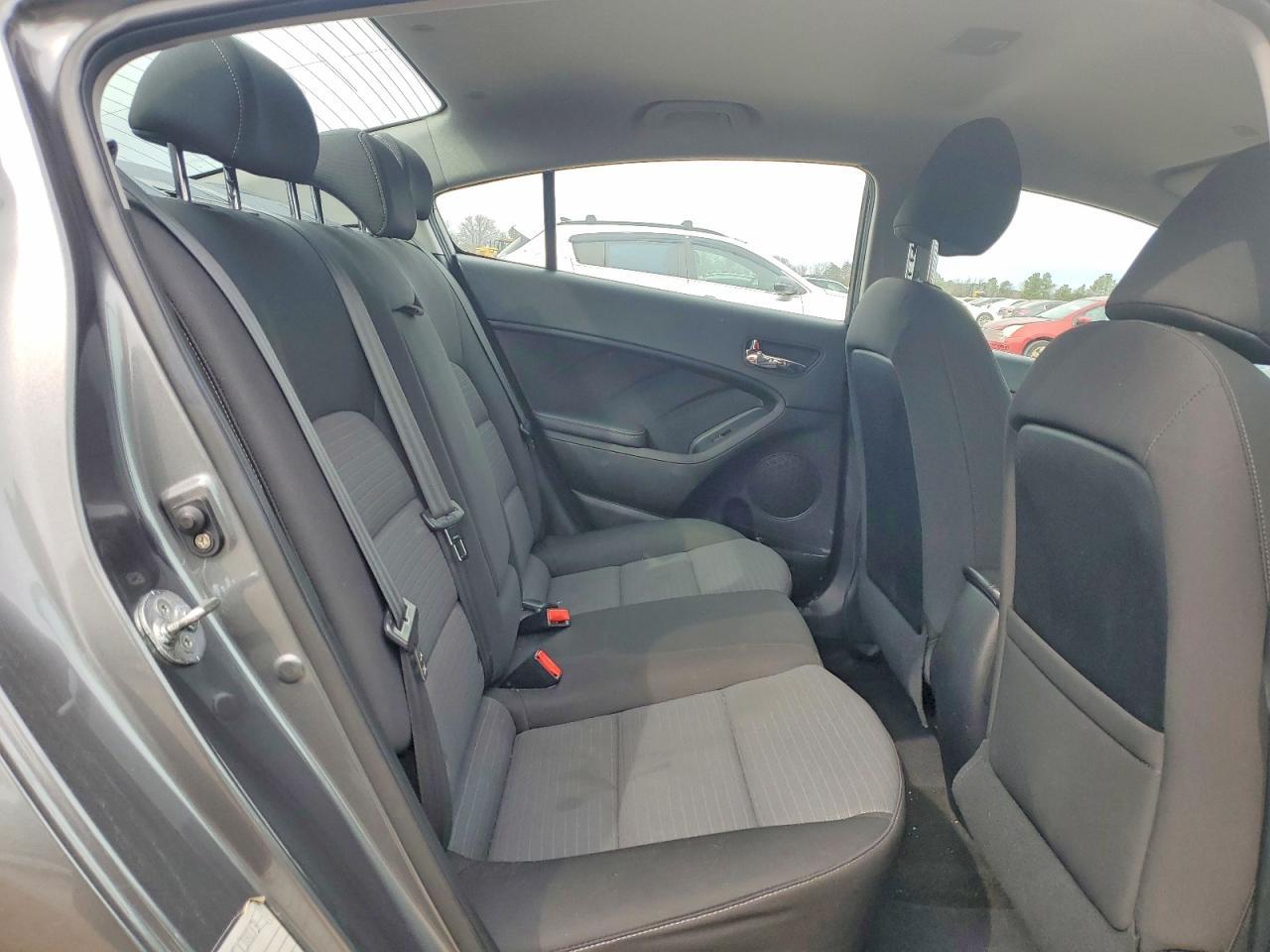2016 KIA Forte lx