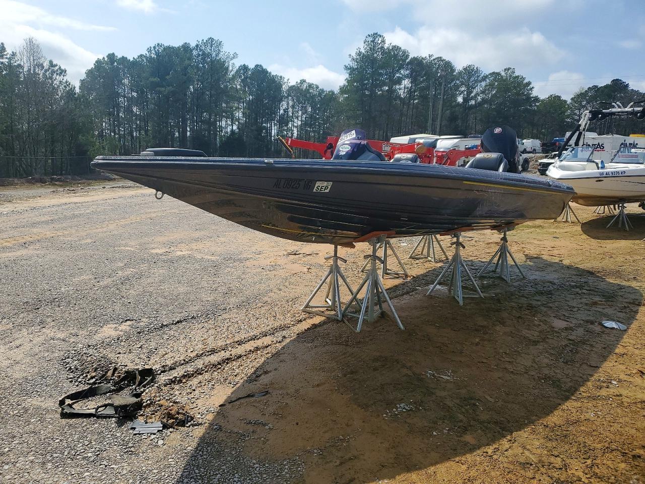 2021 Phoenix Marine 719 PRO XP