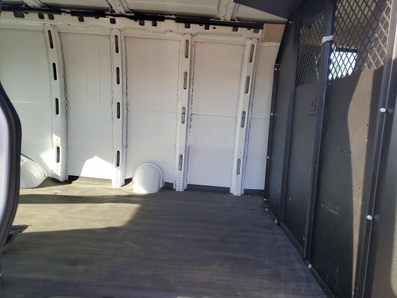 2025 GMC Savana G3500 Delivery van