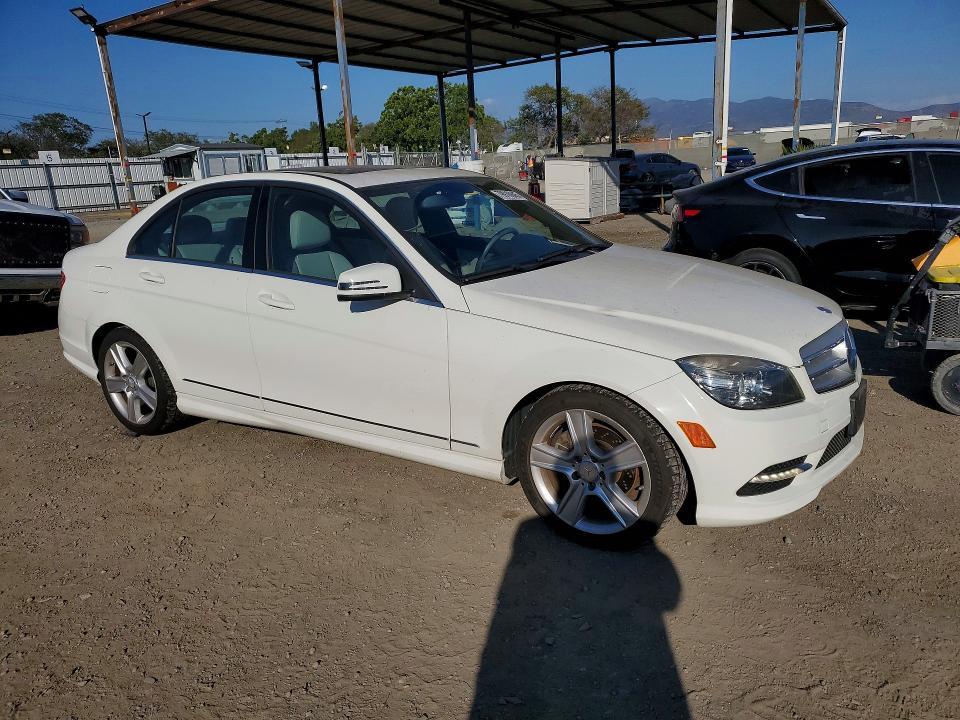 2011 Mercedes-Benz C300