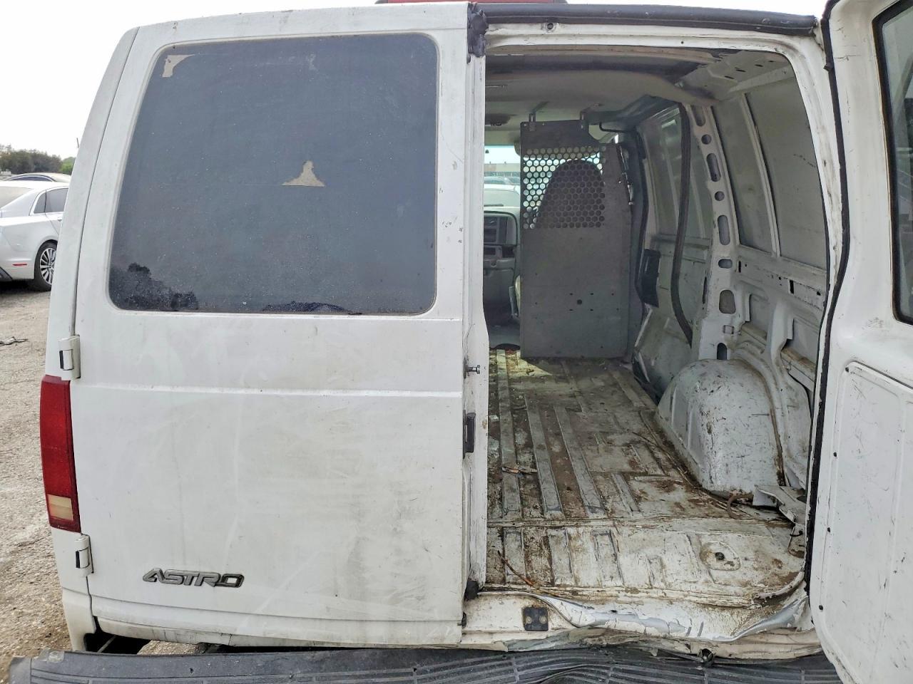 2004 Chev Rolet Astro Delivery Van