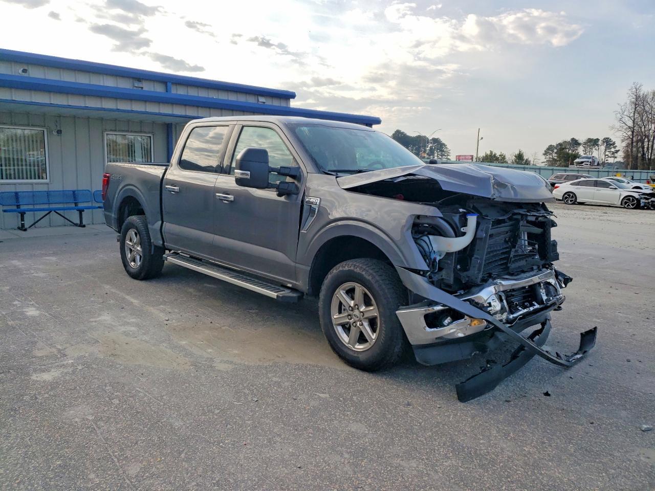 2024 Ford F150 XLT