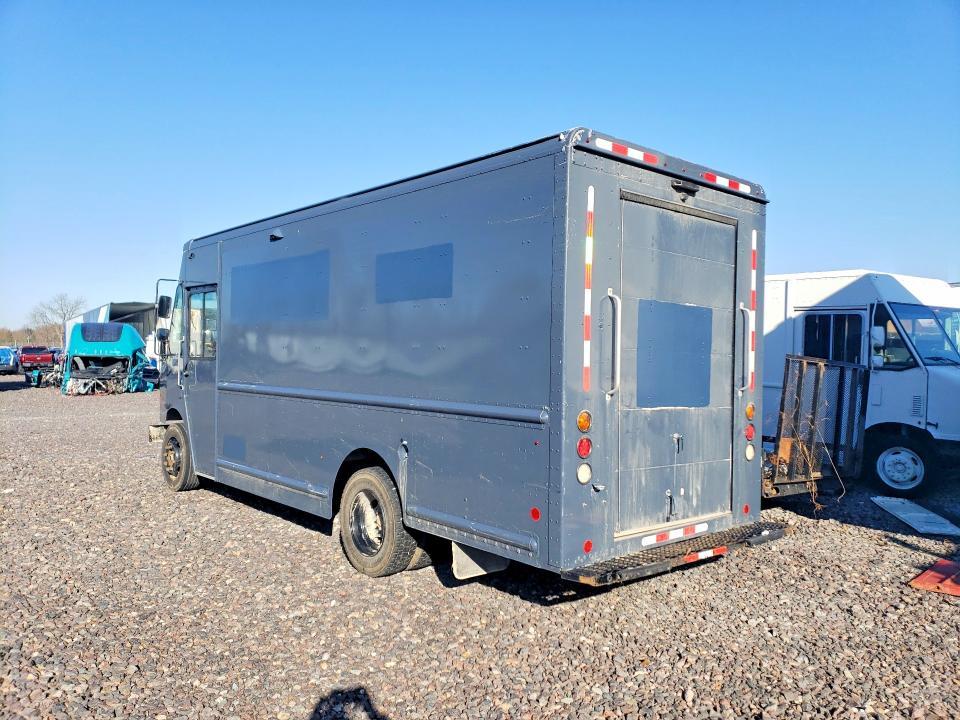 2020 Freightliner MT45G Chassis Delivery Truck