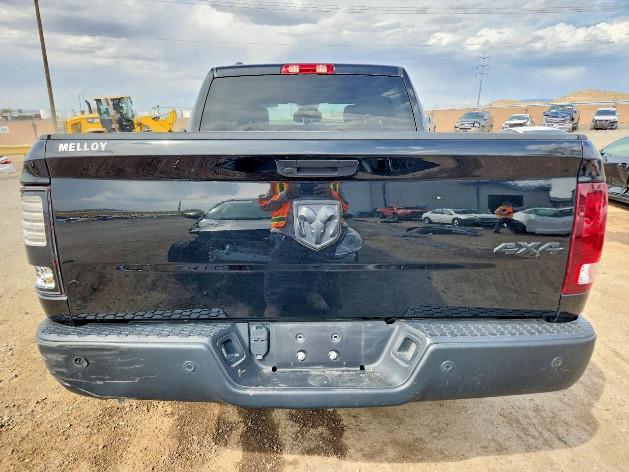 2024 Dodge RAM 1500 Classic SLT