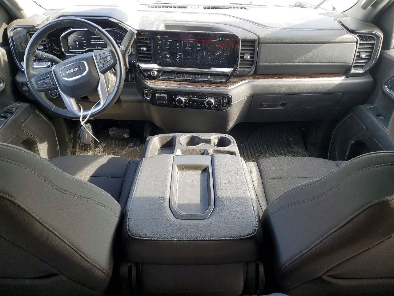 2024 GMC Sierra K1500 Elevation