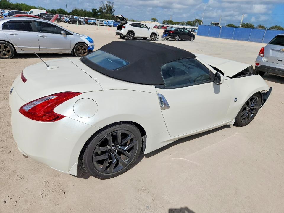 2017 Nissan 370z Roadster