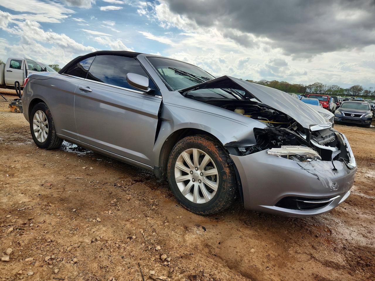 2013 Chrysler 200 Touring