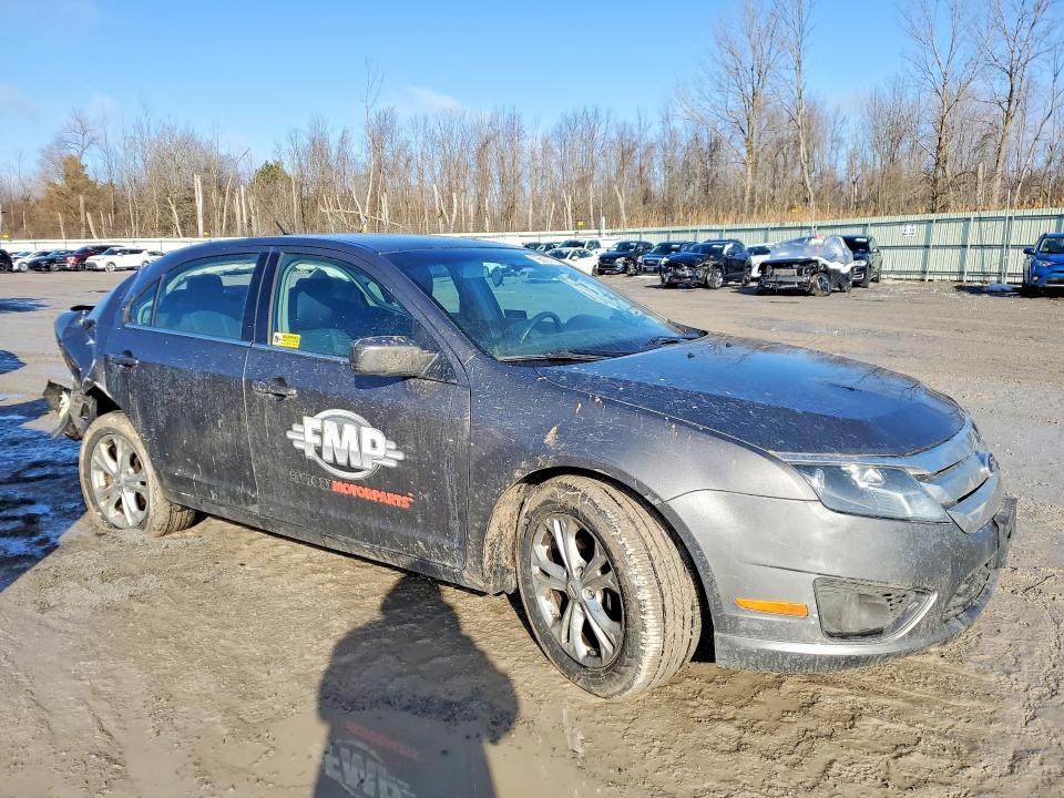 2012 Ford Fusion se