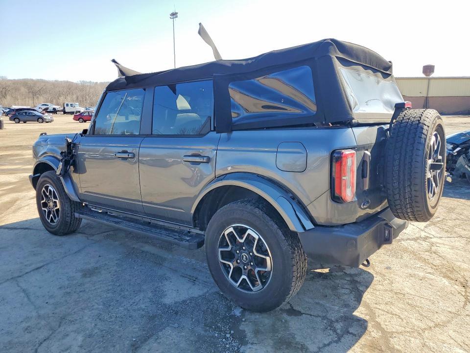 2024 Ford Bronco Outer Banks