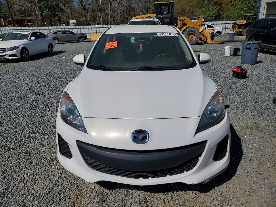 2013 Mazda 3 I