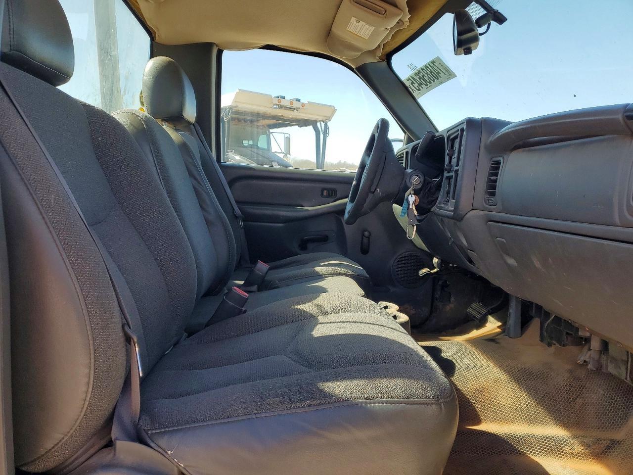 2004 Chevrolet Silverado C1500
