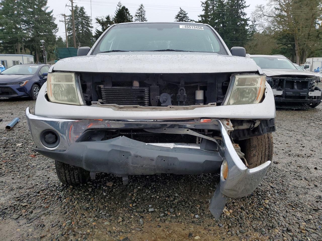 2005 Nissan Frontier SE