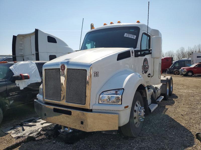 2020 Kenw Orth T880 Semi Truck