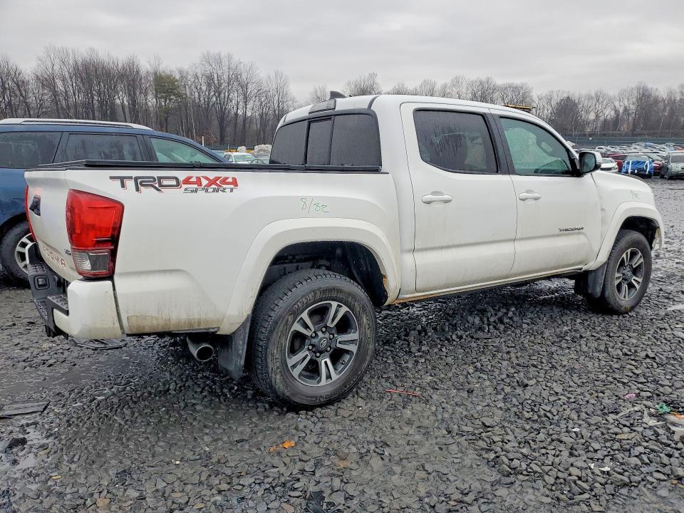 2016 Toyota Tacoma TRD Sport