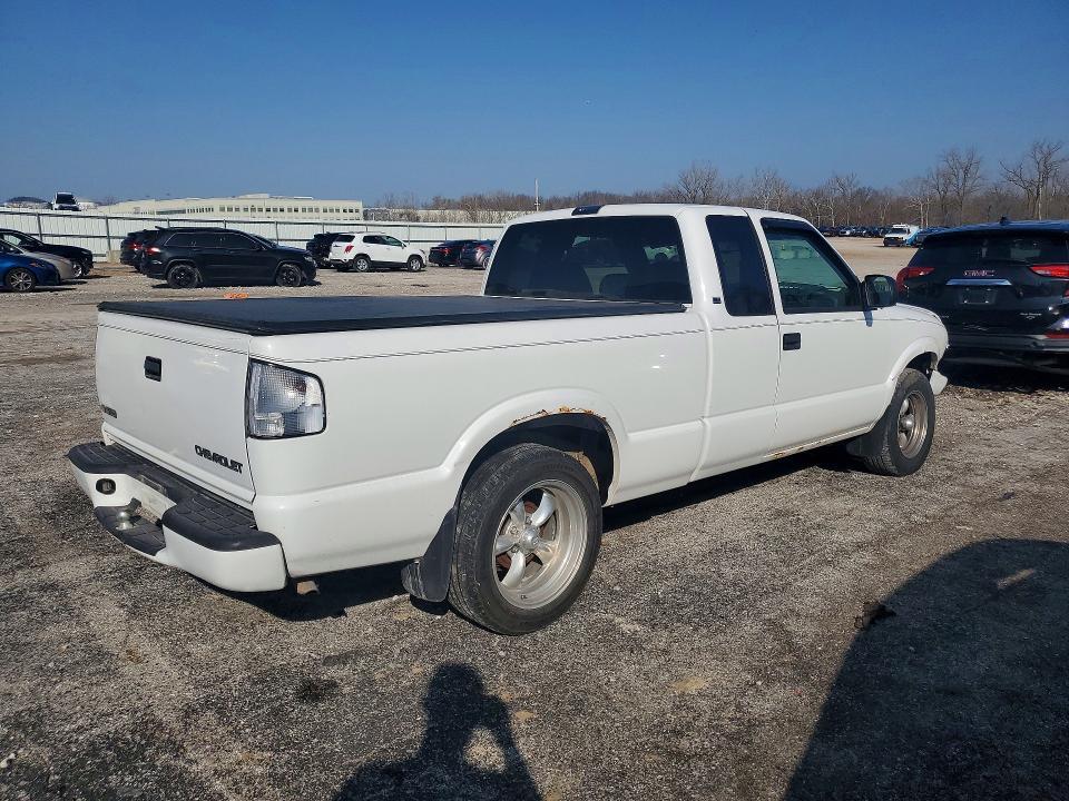 2001 Chevrolet S Truck S10