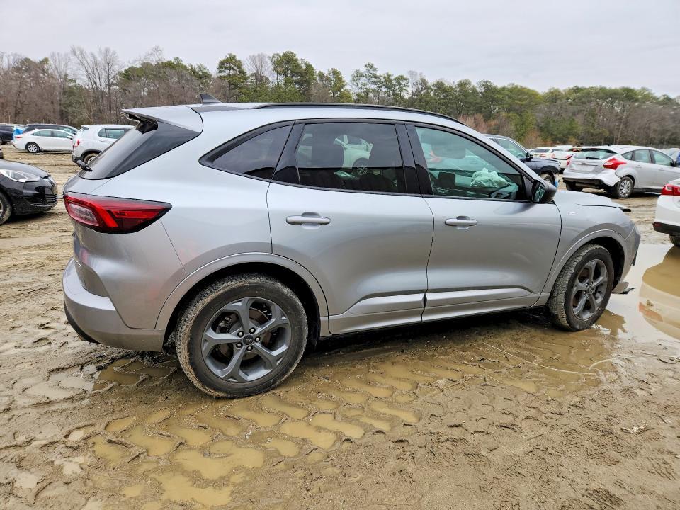 2023 Ford Escape st Line