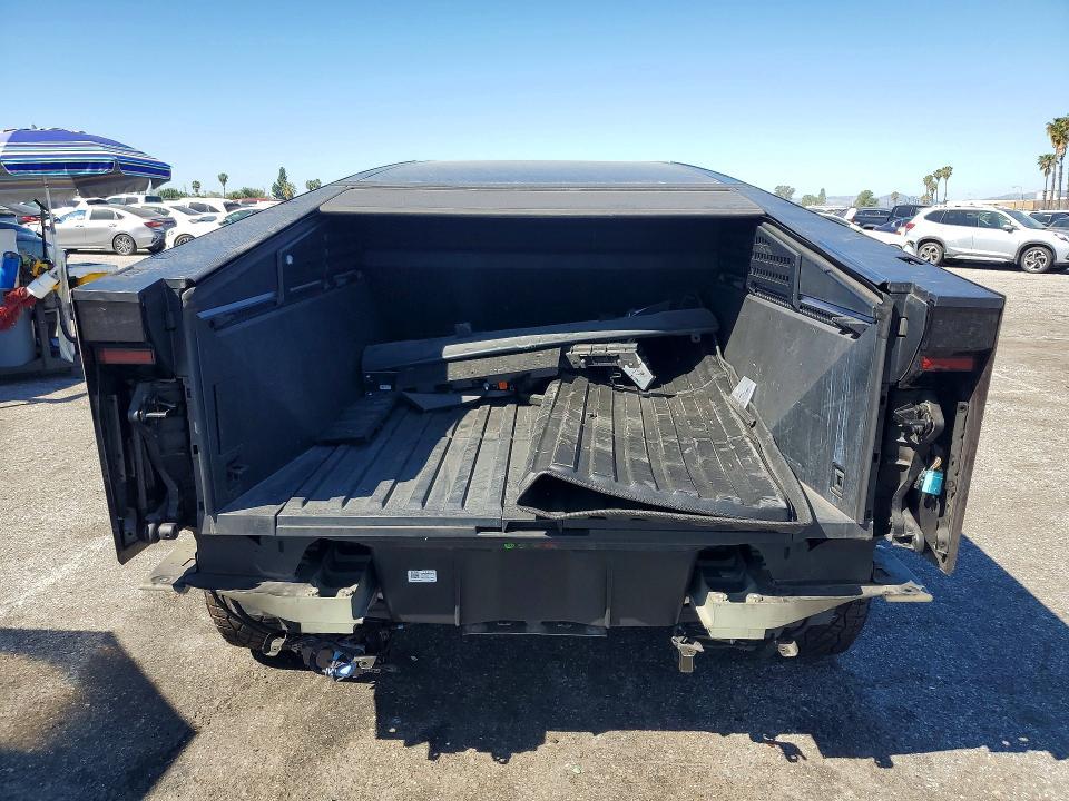 2024 Tesla Cybertruck