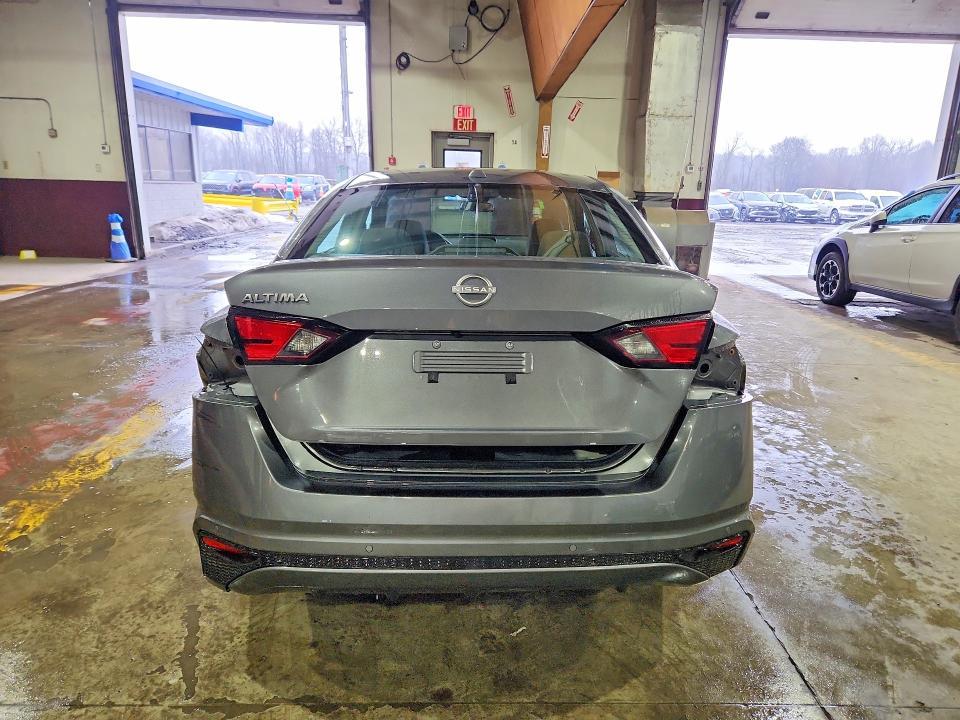 2025 Nissan Altima 2.5 sv