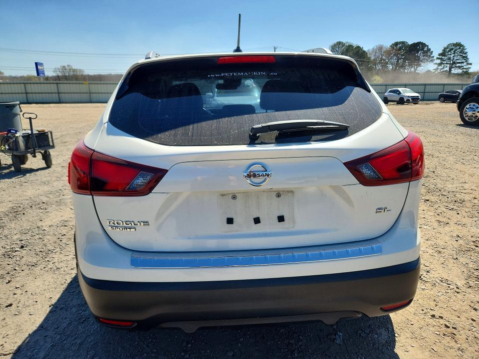 2017 Nissan Rogue Sport sl