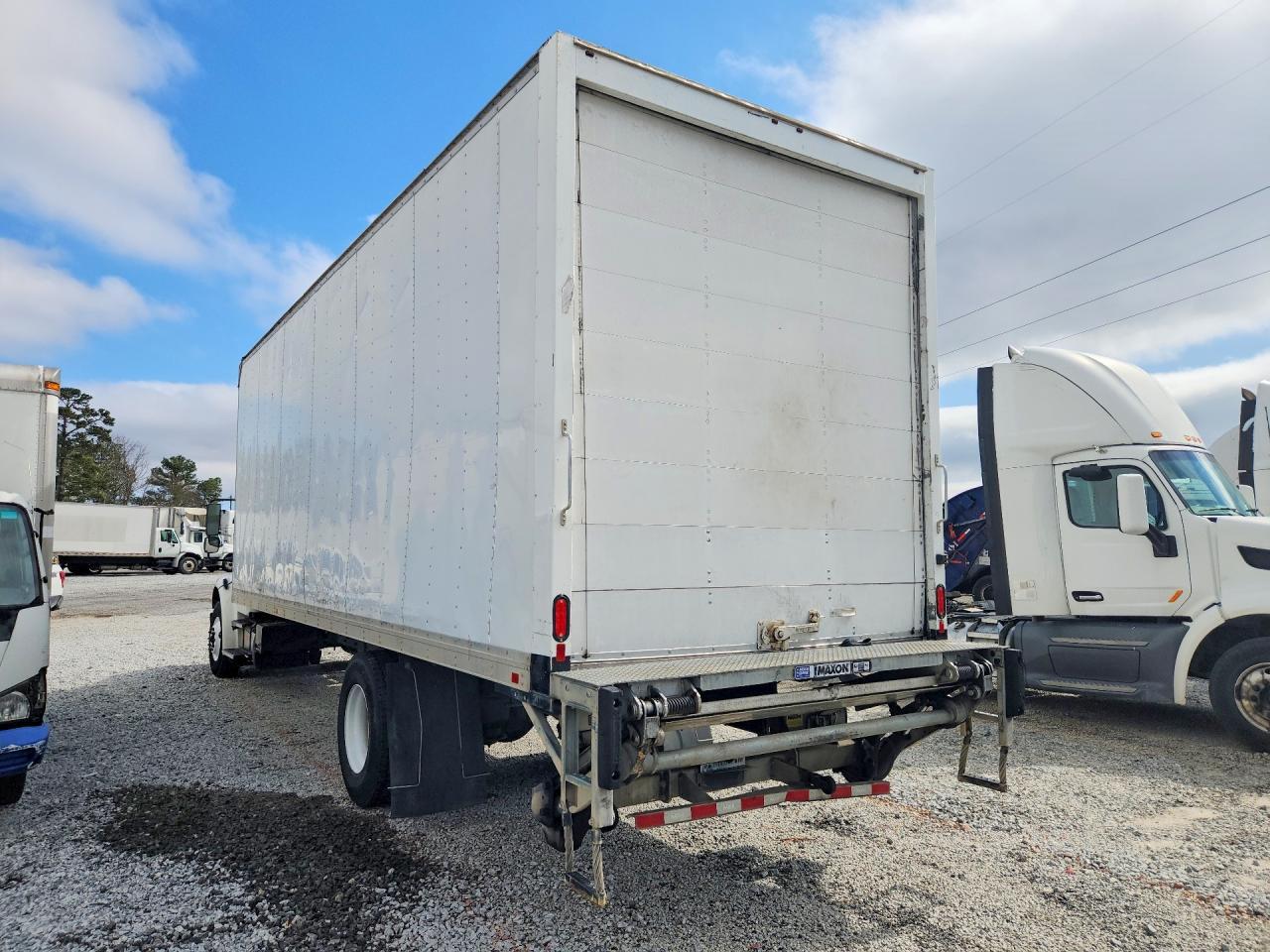 2019 Freigliner 2019 Freightliner Business Class M2 BOX Truck