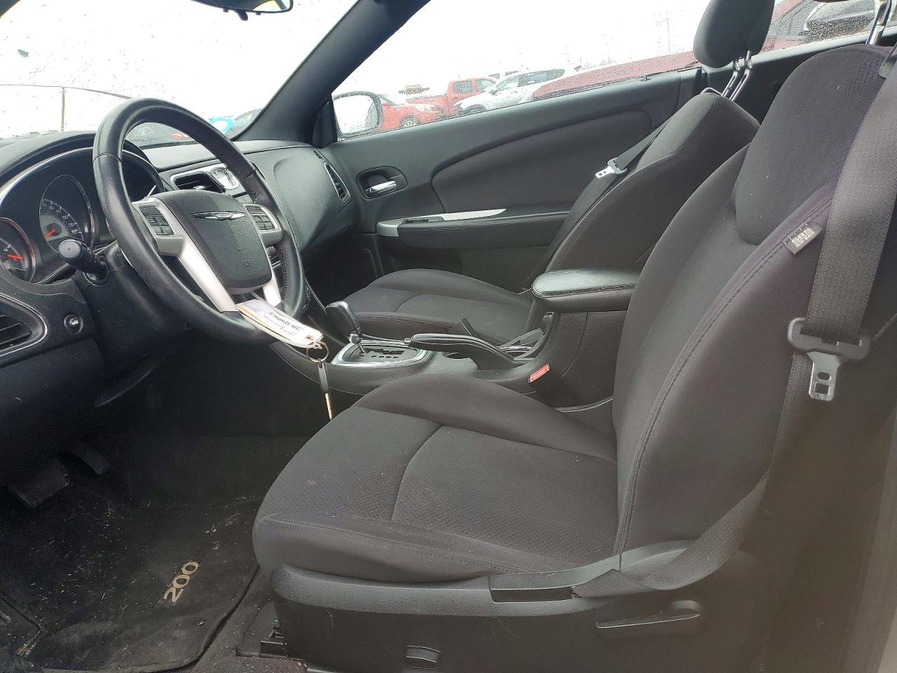2014 Chrysler 200 Touring