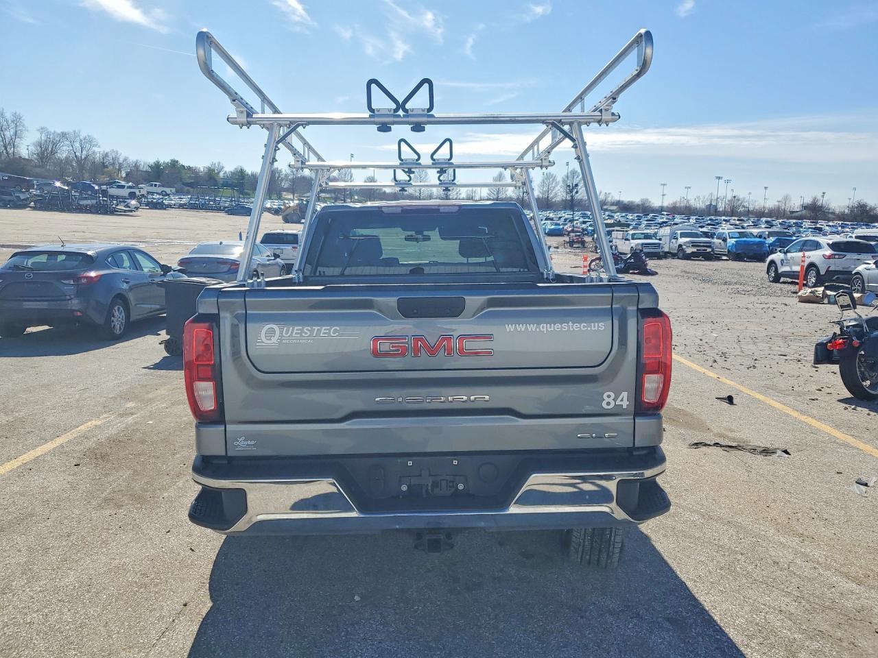 2022 GMC Sierra Limited K1500 SLE