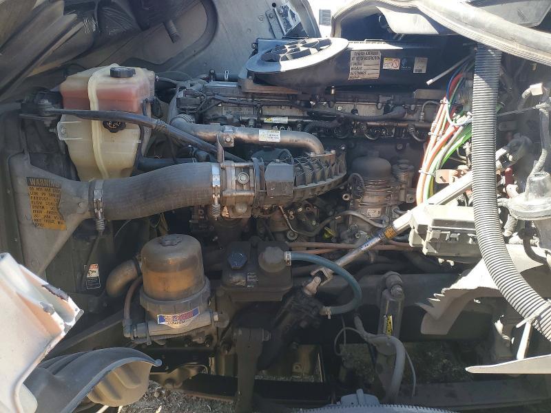 2016 Freightliner Cascadia 125 Semi Truck