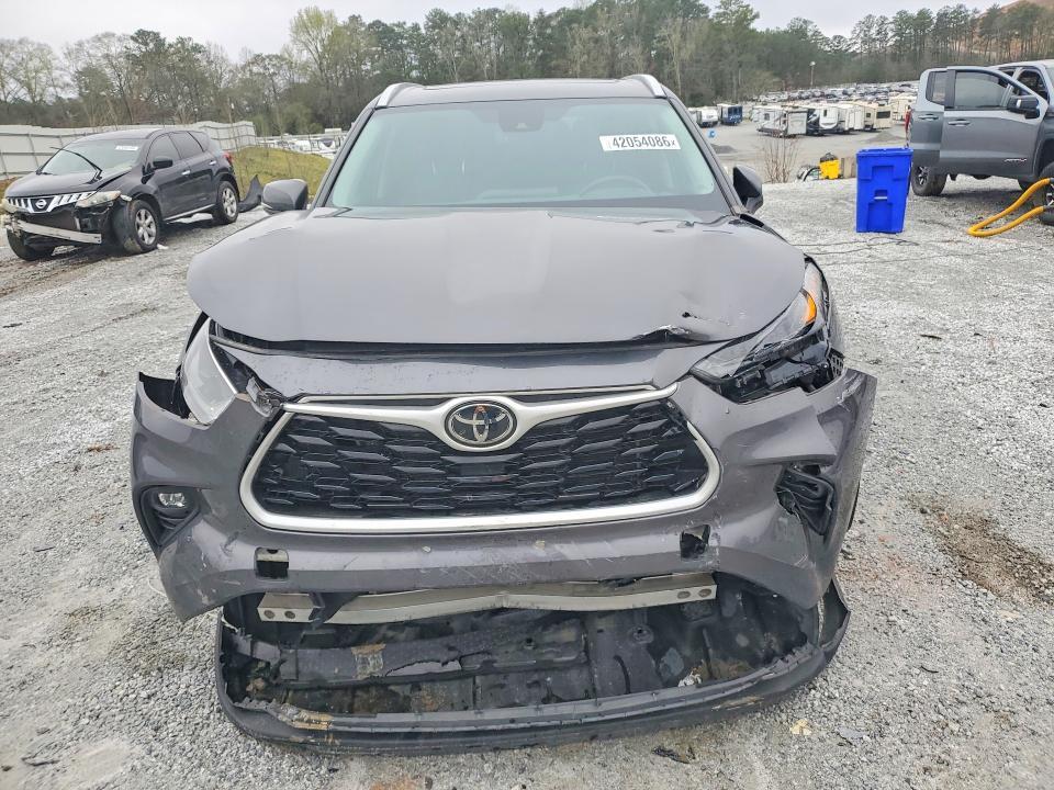 2023 Toyota Highlander xle