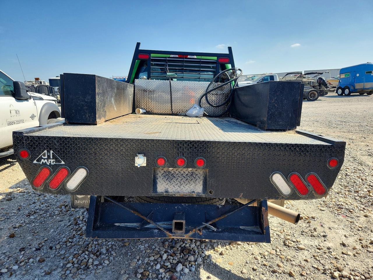 2024 Ford F350 Super Duty Flatbed Truck