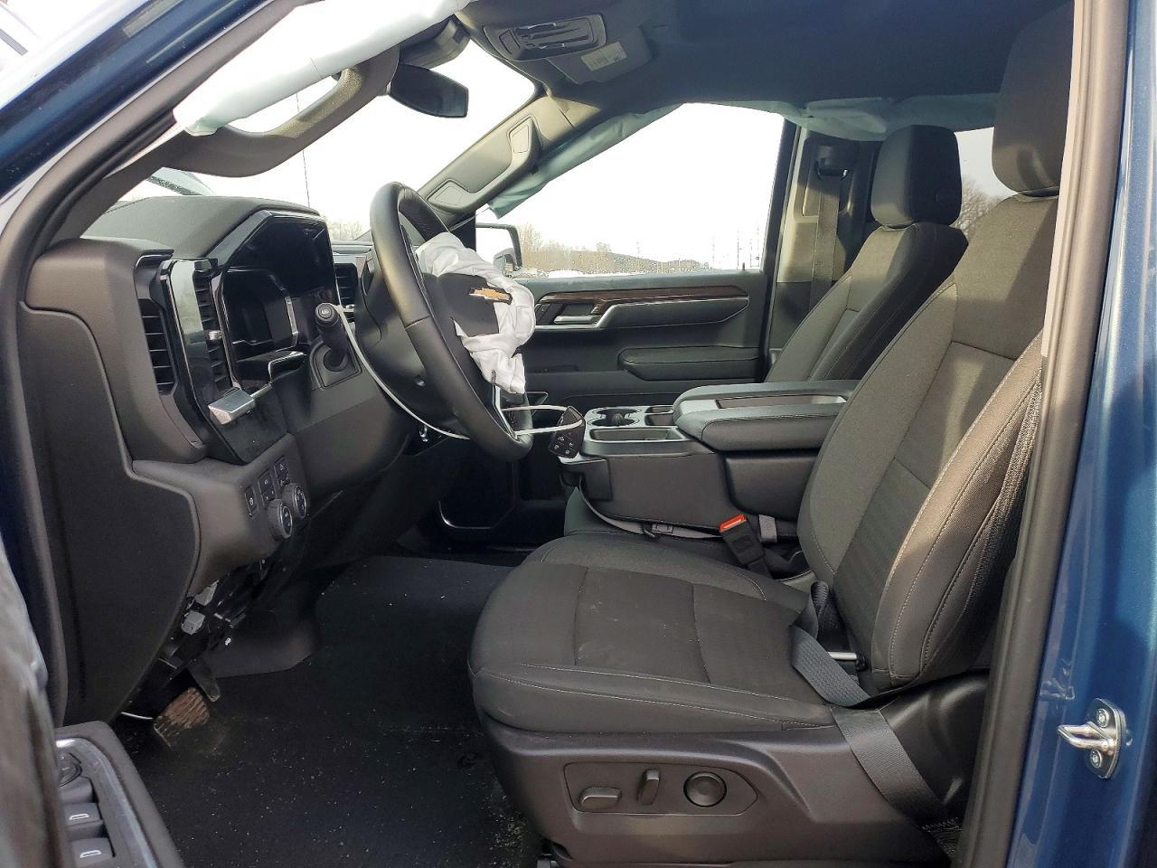 2024 Chevrolet Silverado K1500 LT-L