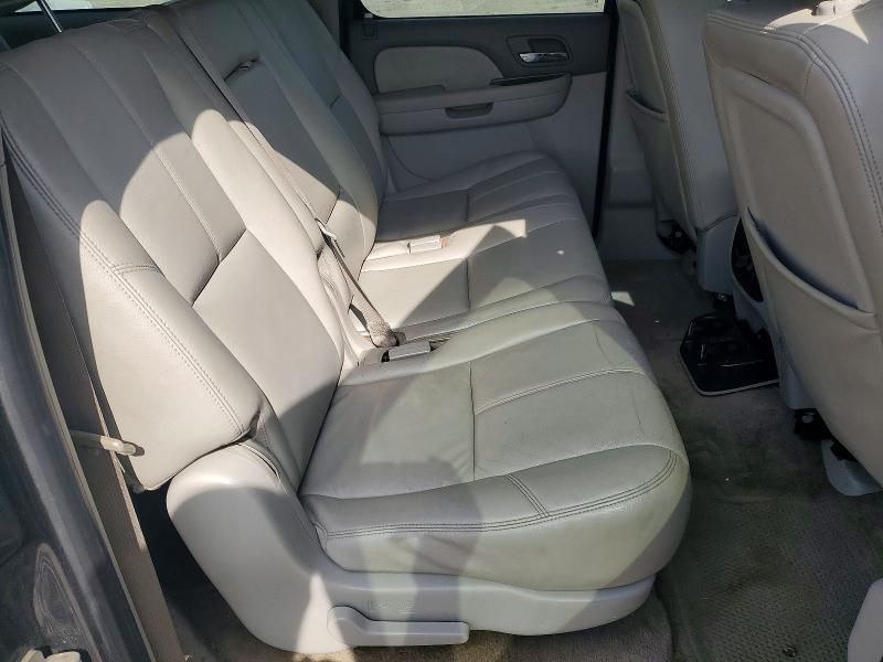 2010 GMC Yukon xl K1500 slt