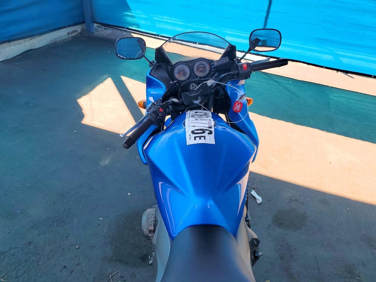 2005 Kawasaki ZR750 K1