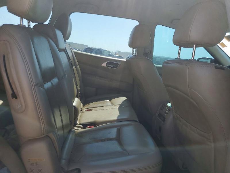 2017 Nissan Pathfinder sl