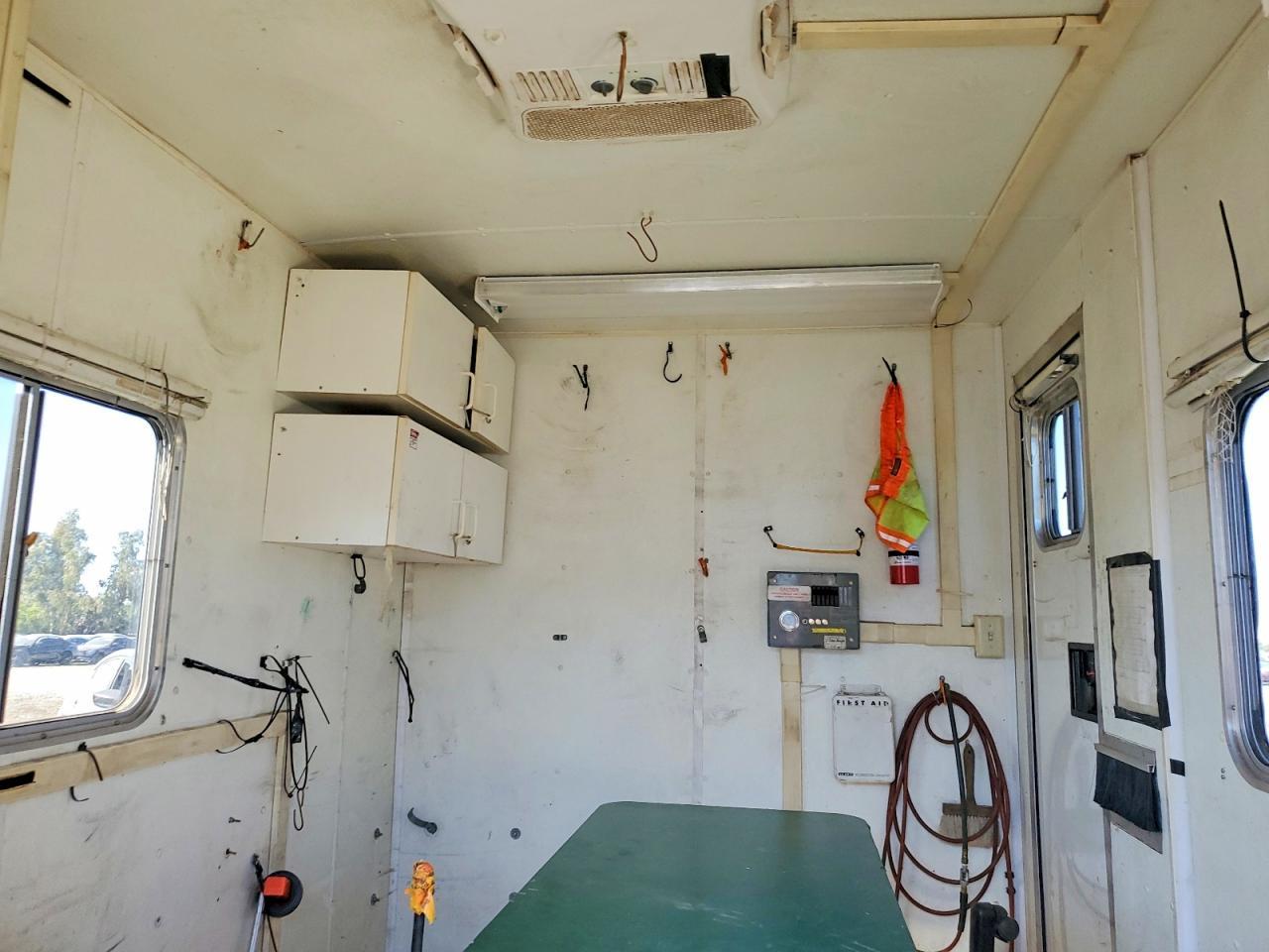 2000 Pelsue Fost 11 Fiber Optic Splicing Trailer