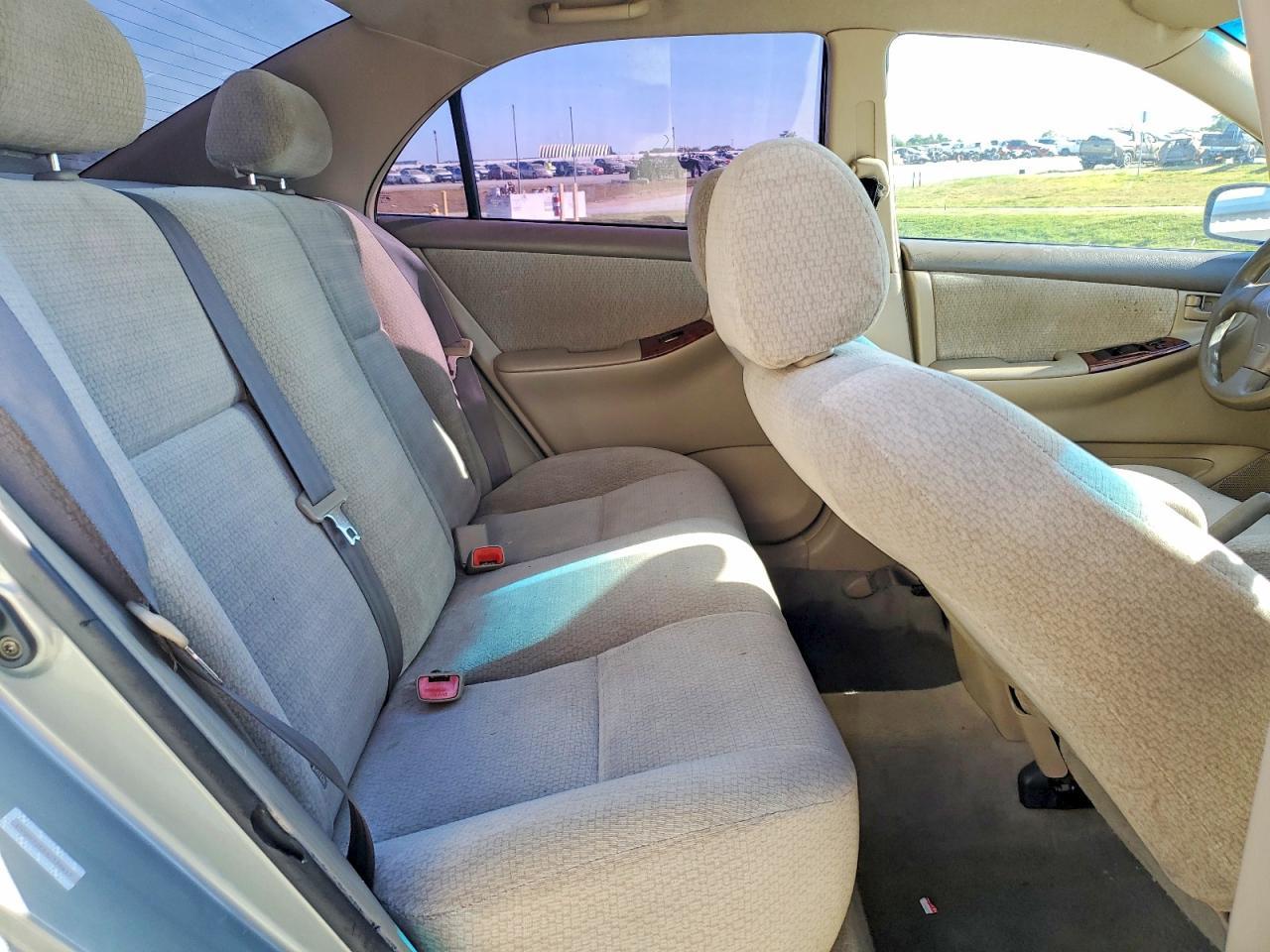 2004 Toyota Corolla le