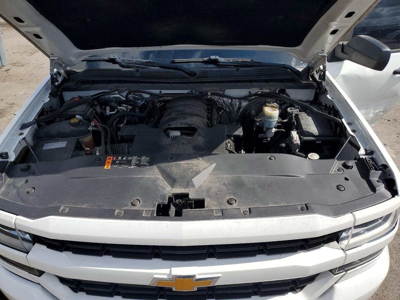 2018 Chevrolet Silverado C1500 Custom