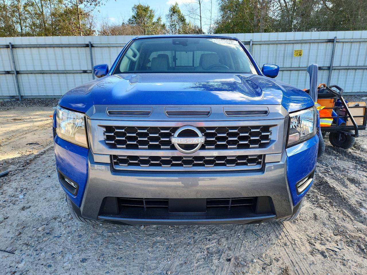 2025 Nissan Frontier SV