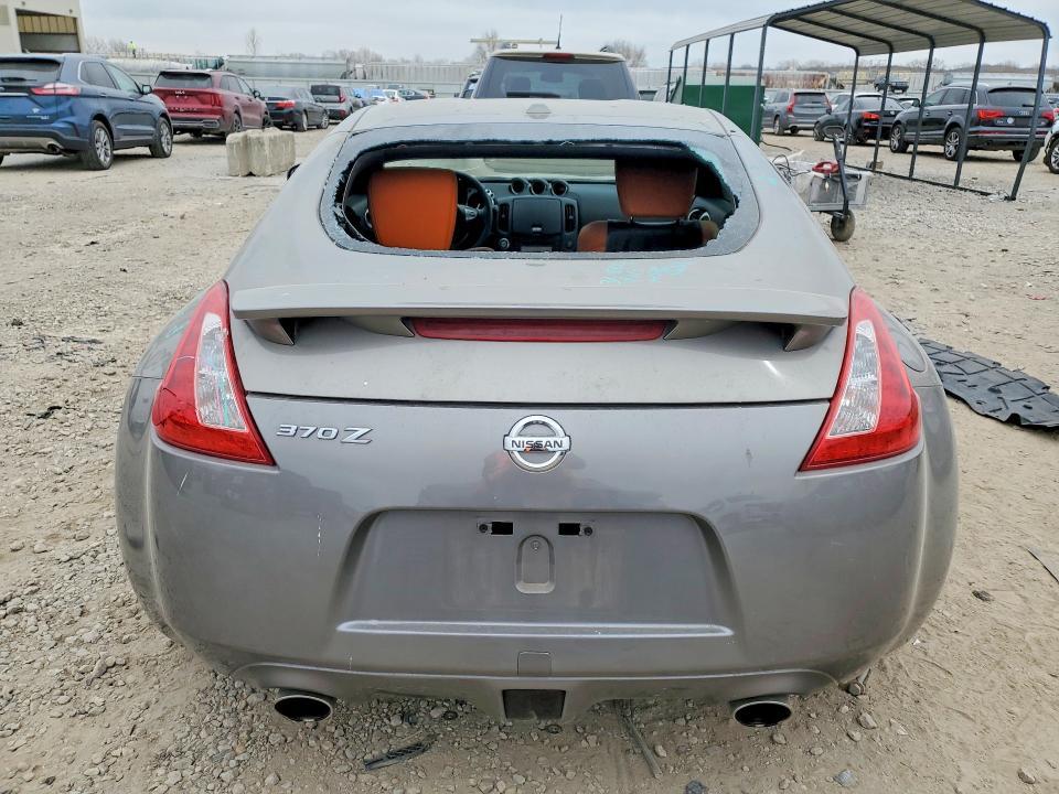 2009 Nissan 370z Base